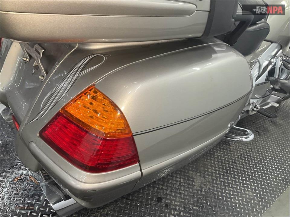 2002 Honda GL18002 GOLDWING — фото 20