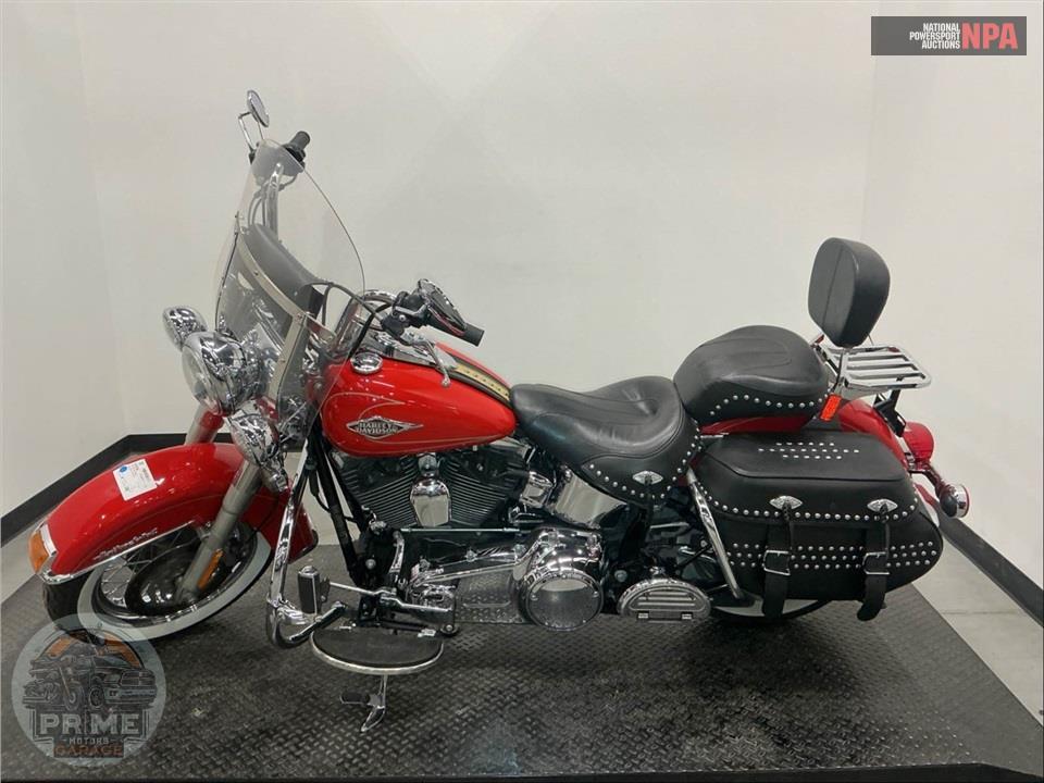 2010 Harley-Davidson FLSTC HERITAGE SOFTAIL CLASSIC — фото 3