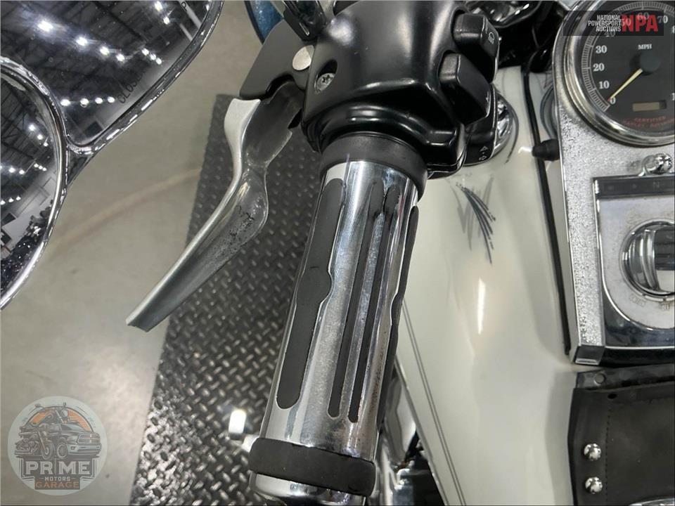 2001 Harley-Davidson FLSTCI HERITAGE SOFTAIL CLASSIC — фото 30