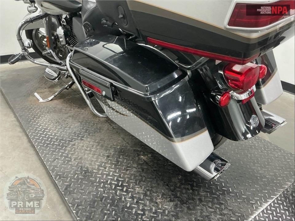 2013 Harley-Davidson FLHTCUSE8 SCREAMIN EAGLE — фото 25