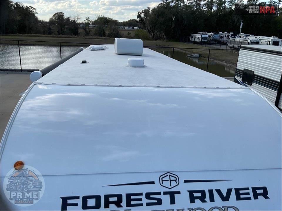 2026 Wildwood By Forest River M-28VBXL X-Lite Series — фото 20