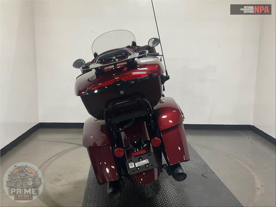 2024 Indian Motorcycle ROADMASTER DARK HORSE (BLACK) — фото 4