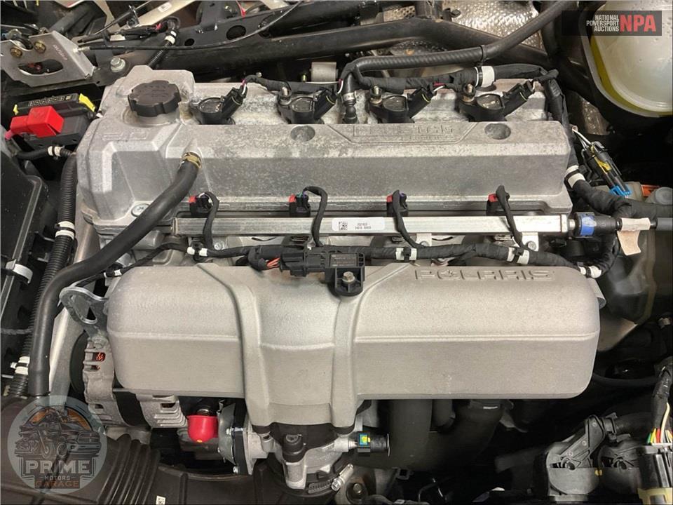 2024 Polaris SLINGSHOT ROUSH EDITION AUTODRIVE — фото 6