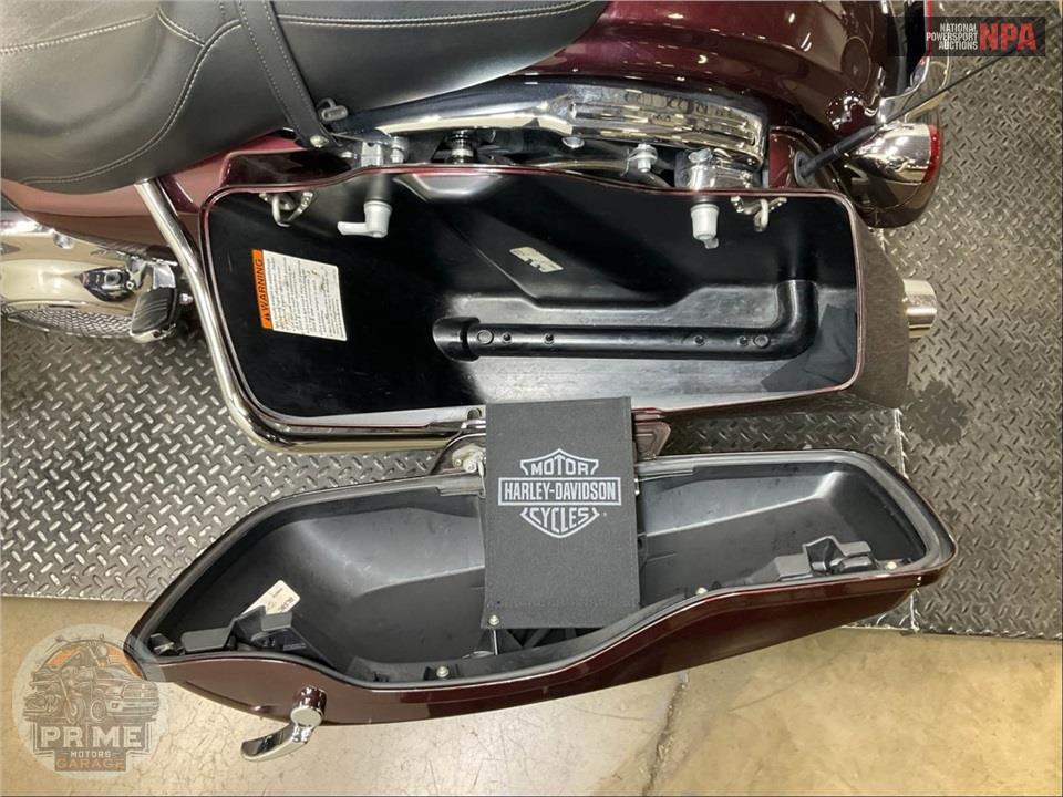 2018 Harley-Davidson FLTRX ROAD GLIDE — фото 23