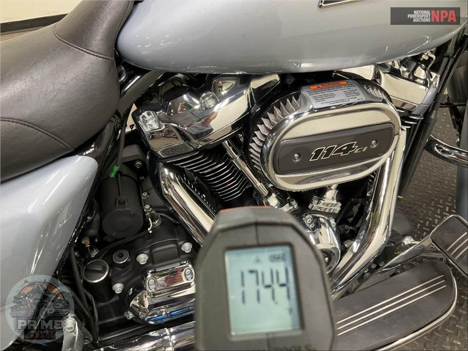 2023 Harley-Davidson FLTRXS ROAD GLIDE SPECIAL — фото 8