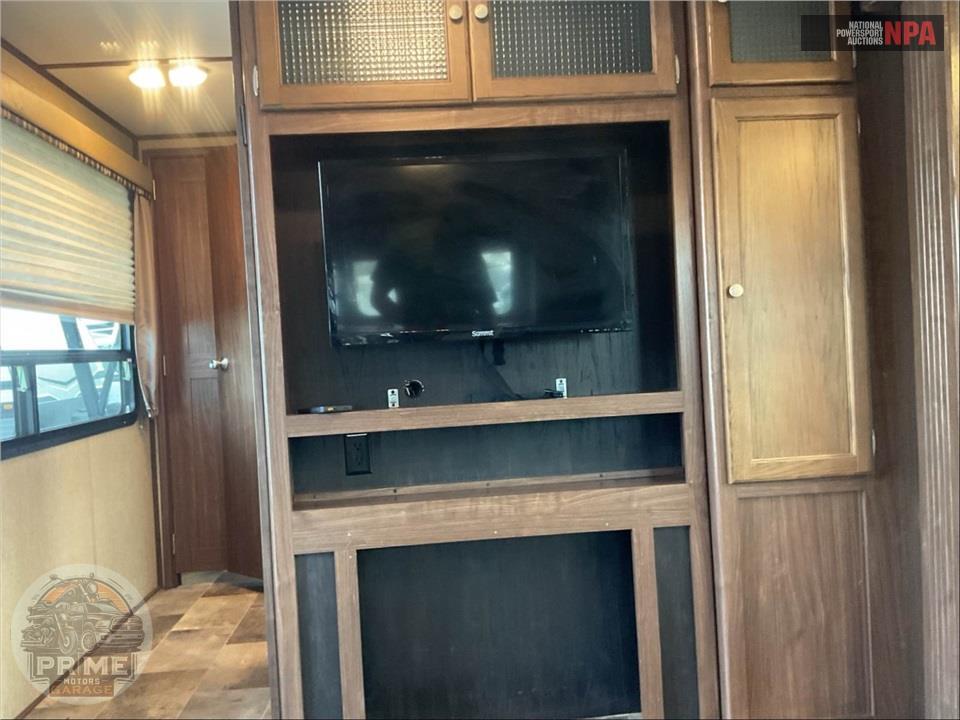 2017 Keystone Rv M-29 FK - SPRINTER CAMPFIRE EDITION SERIES — фото 24