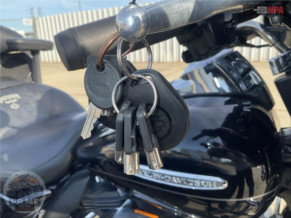 2013 Harley-Davidson FLHTK ELECTRA GLIDE UL LI — фото 11