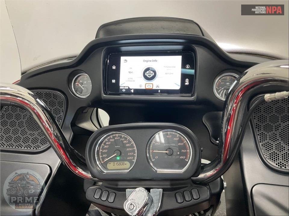 2019 Harley-Davidson FLTRU ROAD GLIDE ULTRA — фото 5