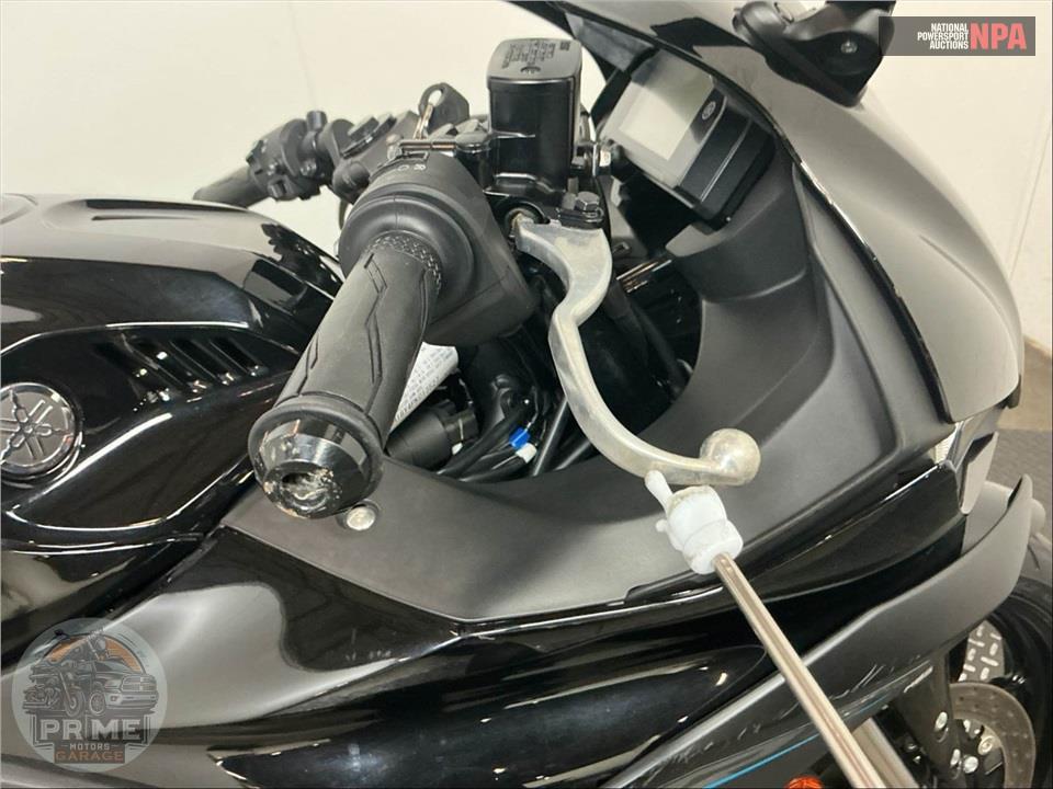 2023 Yamaha YZF-R3 — фото 24