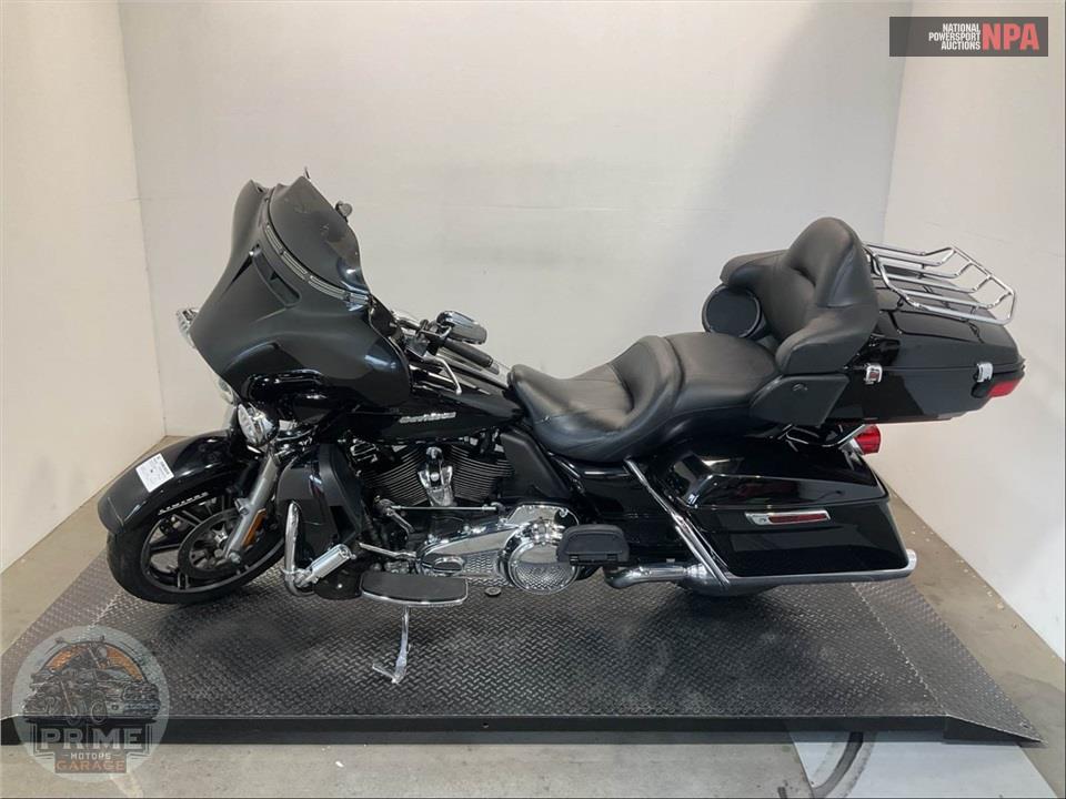 2022 Harley-Davidson FLHTK ULTRA LIMITED — фото 3