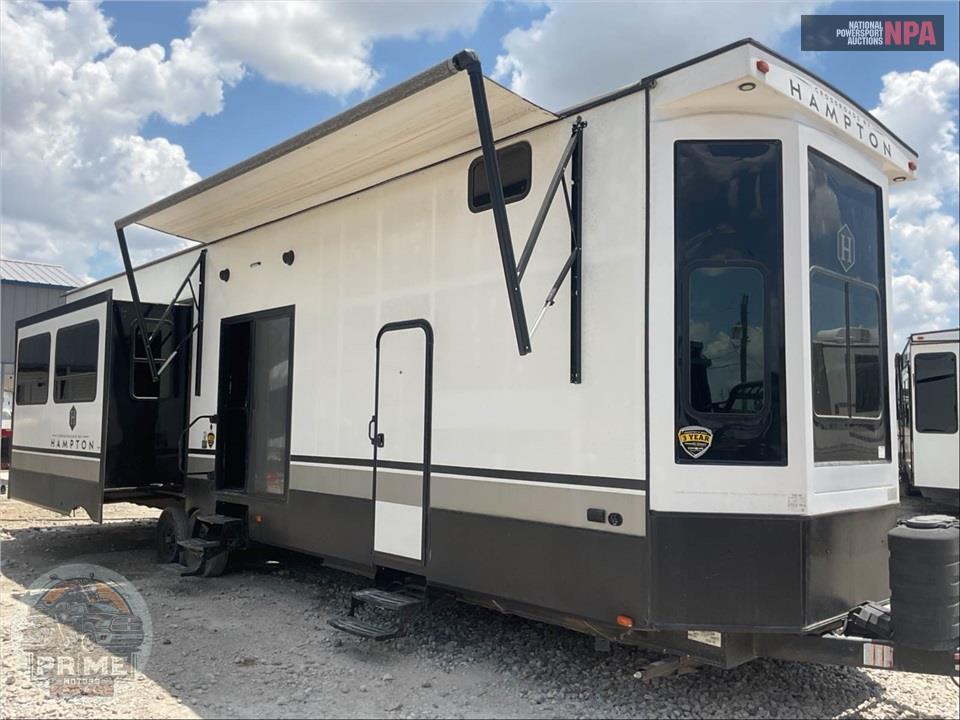 2023 Crossroads Rv M-375 DBL - HAMPTON SERIES — фото 1