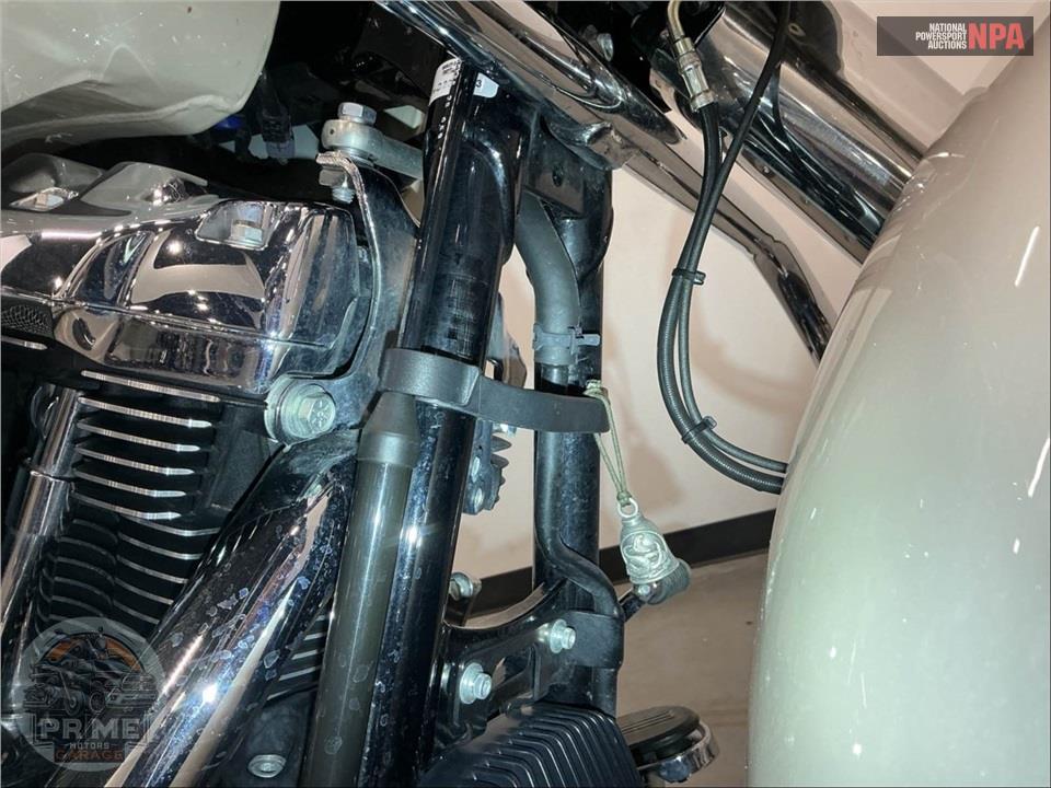 2022 Harley-Davidson FLHX STREET GLIDE — фото 11