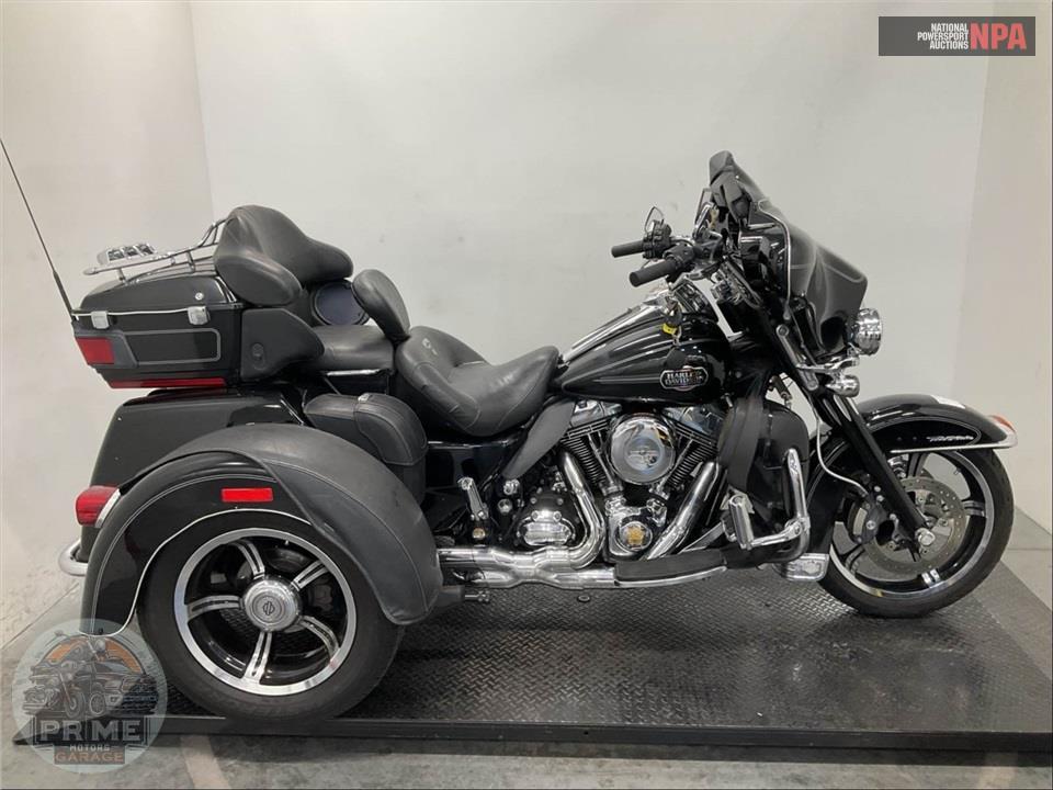 2009 Harley-Davidson FLHTCUTG TRIGLIDE ULTRA CLASSIC — фото 1