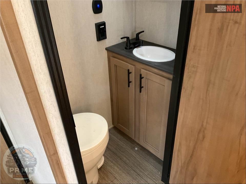 2023 Sabre By Forest River M-37FLH - FIFTH WHEEL SERIES — фото 16