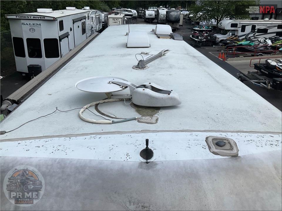 2006 Winnebago M-35A WORKHORSE ADVENTURER SERIES — фото 41