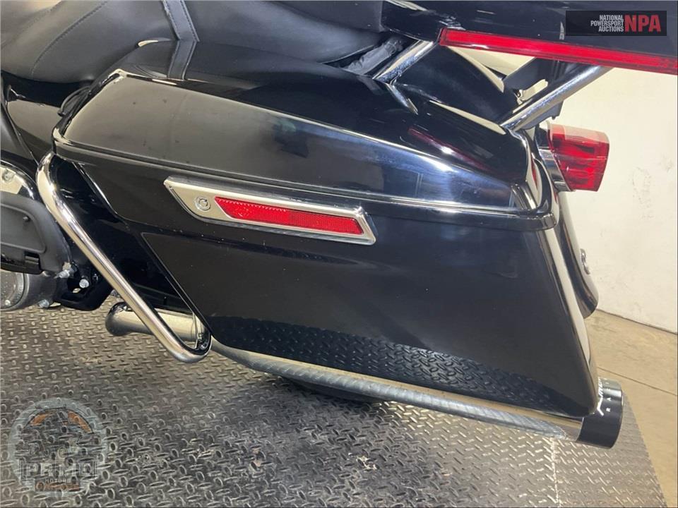 2022 Harley-Davidson FLHTK ULTRA LIMITED — фото 15