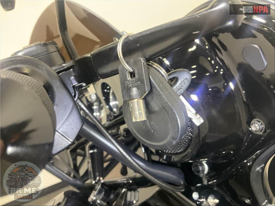 2022 Harley-Davidson FLHXS STREET GLIDE SPECIAL — фото 10