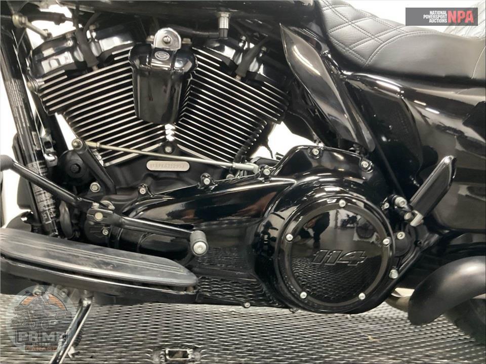 2019 Harley-Davidson FLHXS STREET GLIDE SPECIAL — фото 7