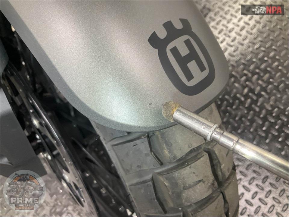 2024 Husqvarna SVARTPILEN 401 — фото 13