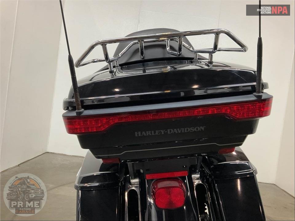 2016 Harley-Davidson FLHTK ELECTRA GLIDE ULTRA LIMITED — фото 21