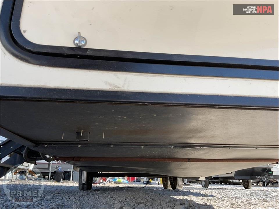 2020 Keystone Rv M-3801 FK - ALPINE FIFTH WHEEL SERIES — фото 38