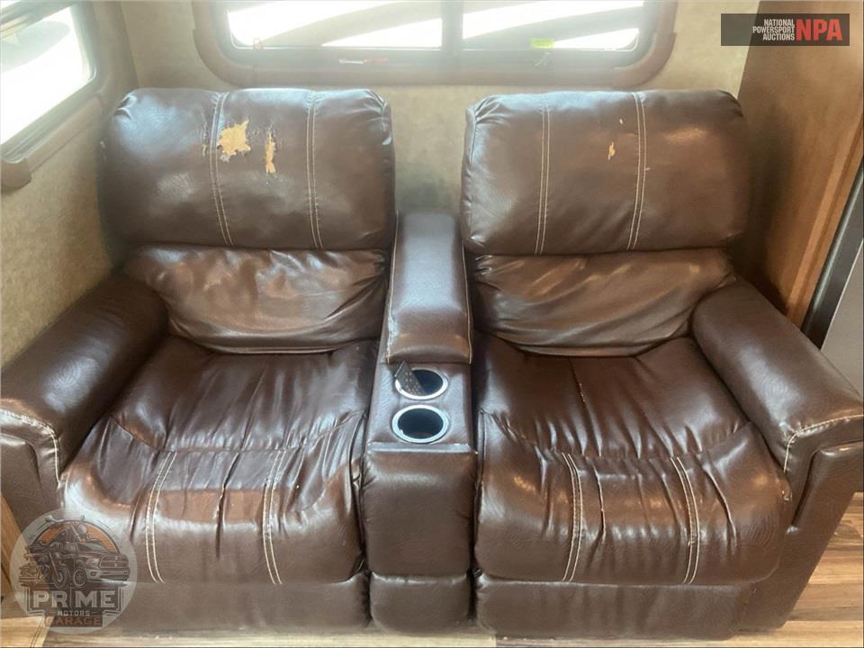 2016 Highland Ridge Rv M-349RLS - 3X FIFTH WHEEL SERIES — фото 11
