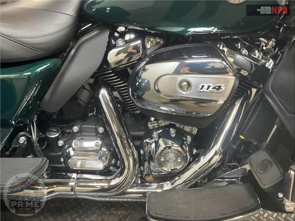 2024 Harley-Davidson FLHTCUTG TRI GLIDE ULTRA CLASSIC — фото 6