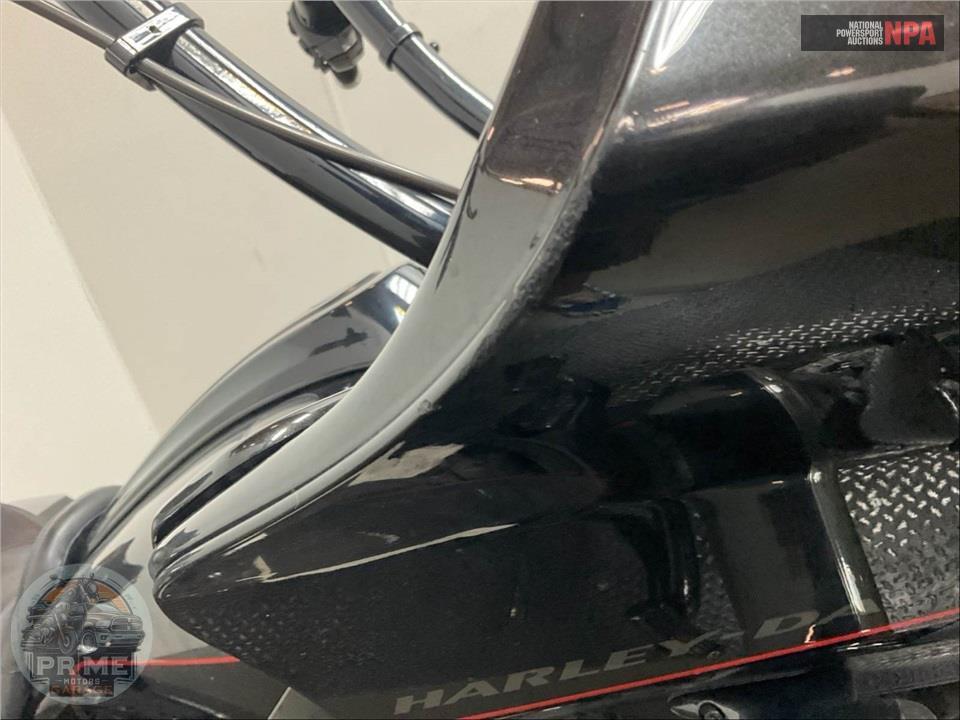 2018 Harley-Davidson FLTRXSE CVO ROAD GLIDE — фото 16