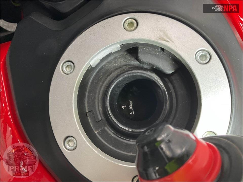 2020 Ducati HYPERMOTARD 950 (RED) — фото 19