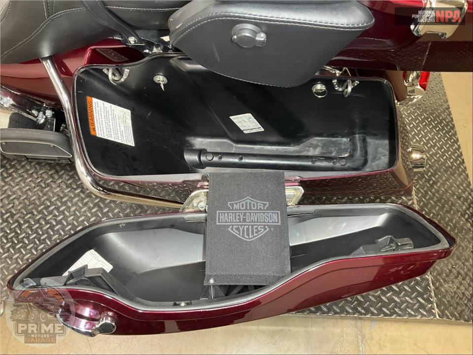 2016 Harley-Davidson FLHTK ELECTRA GLIDE ULTRA LIMITED — фото 18