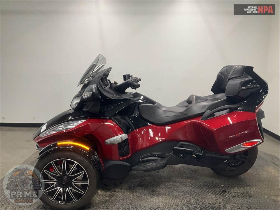 2015 Can-Am SPYDER RT SE6 SPECIAL SERIES — фото 3