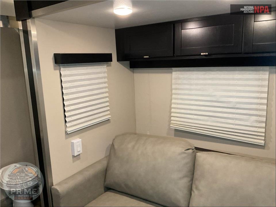 2020 Innovator Rv M-1317FK - SERIES — фото 7