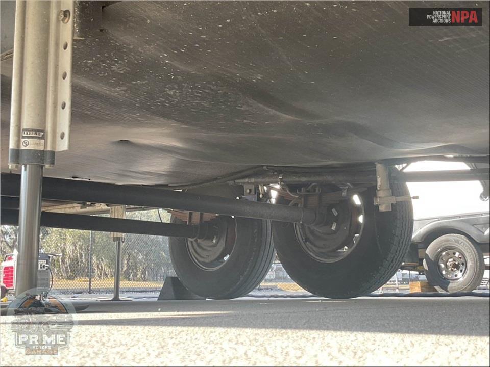 2019 Voltage M-3655 - TOY HAULER TOY HAULER SERIES — фото 45
