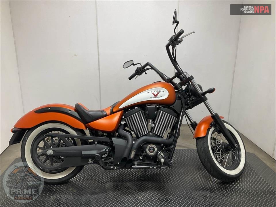 2017 Victory Motorcycles HIGH-BALL SUEDE ORANGE — фото 1
