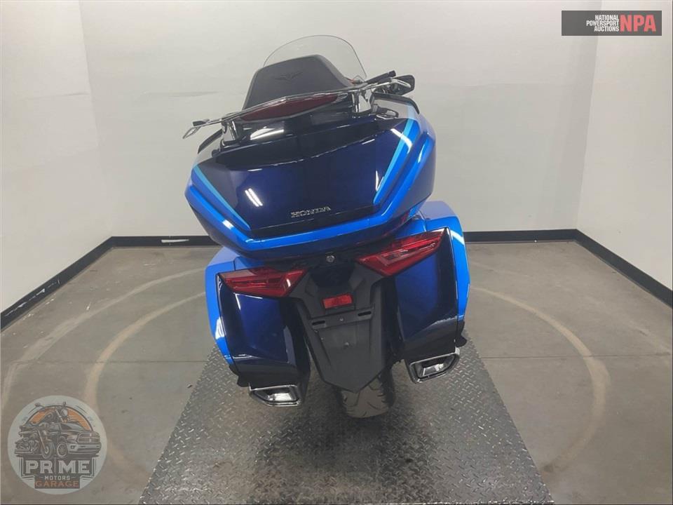 2022 Honda GL1800D GOLDWING TOUR DCT — фото 4