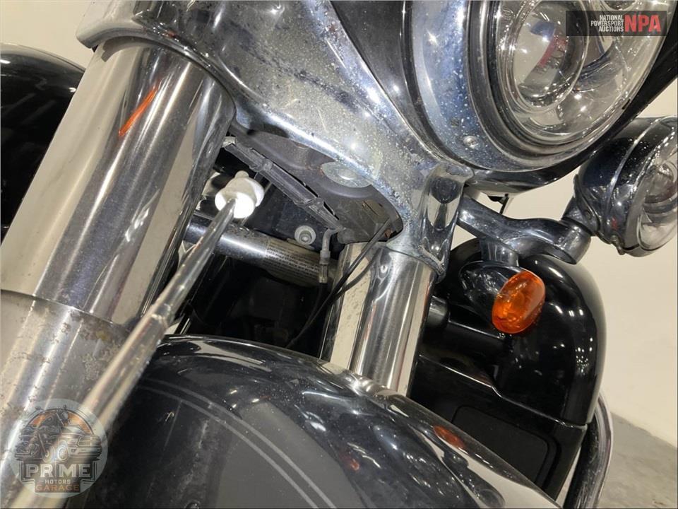 2019 Harley-Davidson FLHTCU ELECTRA GLIDE ULTRA CLASSIC — фото 36