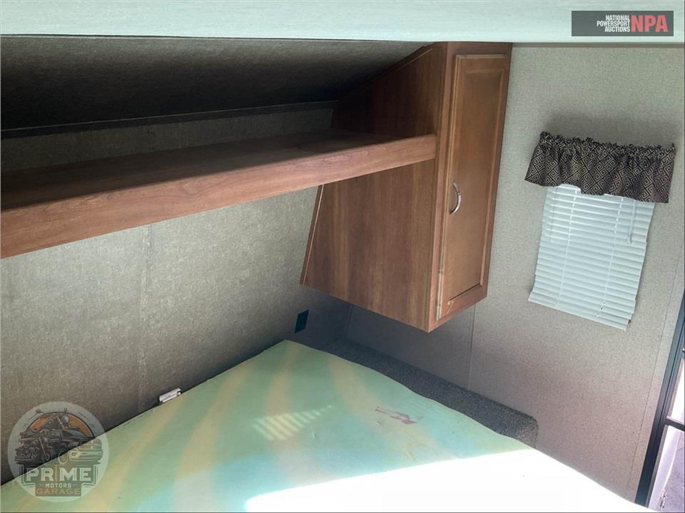 2017 Keystone Rv M-2660 RL - SUMMERLAND SERIES — фото 12