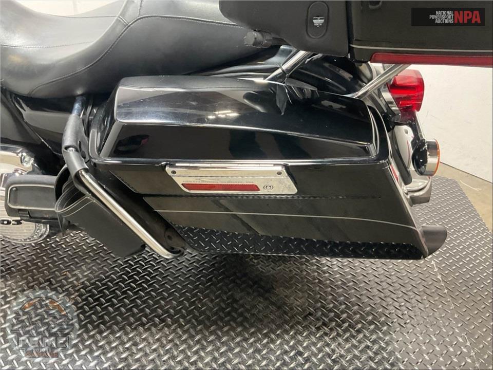 2013 Harley-Davidson FLHTK ELECTRA GLIDE UL LI — фото 22