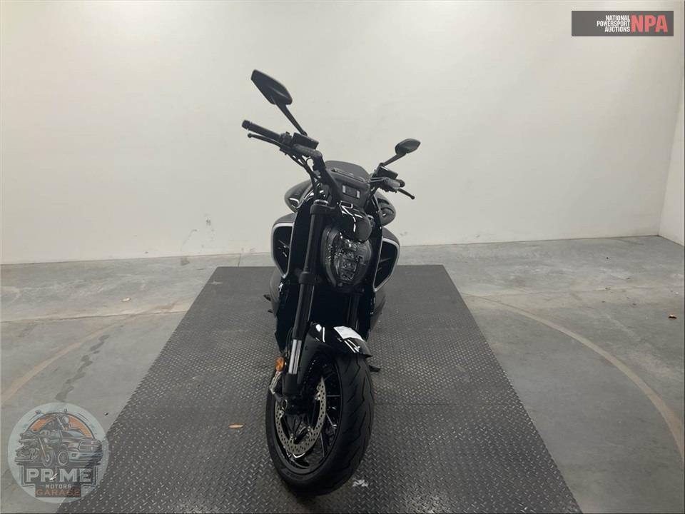 2024 Ducati DIAVEL V4 — фото 2
