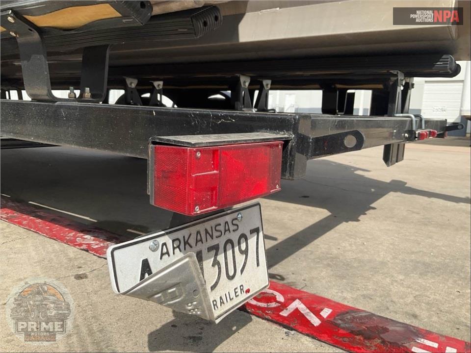 2024 Bennington Pontoons 22 SVF W/SPS S SERIES L=24/E=1 150HP YAMAHA OB — фото 28