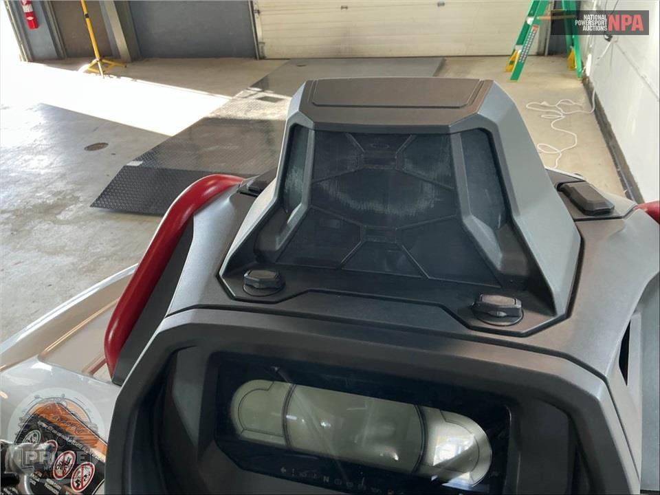 2025 Can-Am OUTLANDER X MR 1000R — фото 12