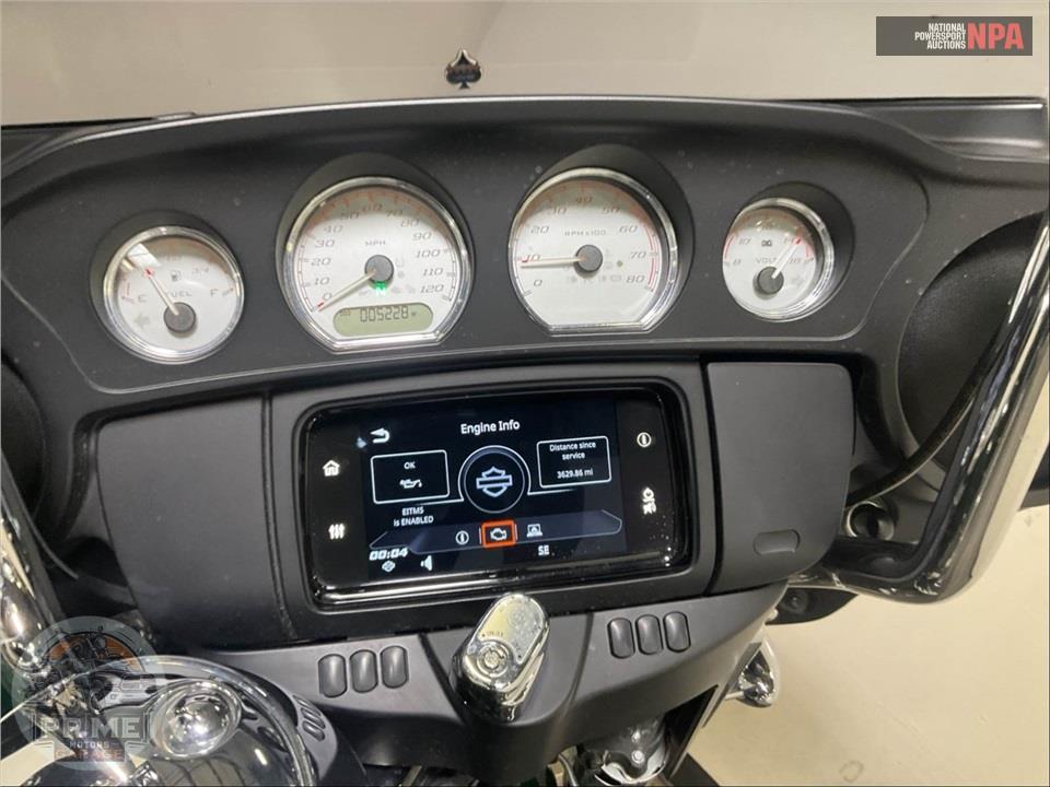 2019 Harley-Davidson FLHX STREET GLIDE — фото 5