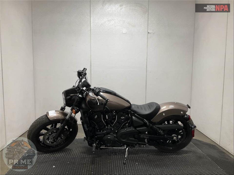 2025 Indian Motorcycle SCOUT BOBBER LIMITED WITH TECHNOLOGY PACKAGE (COLOR METALLIC) — фото 3