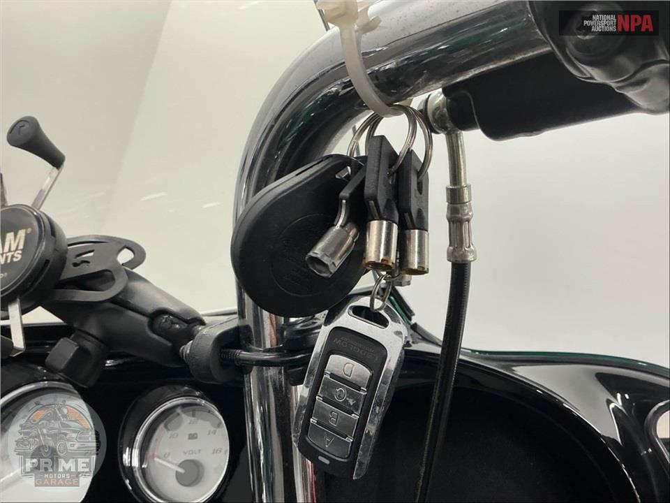 2015 Harley-Davidson FLHXS STREET GLIDE SPECIAL — фото 11