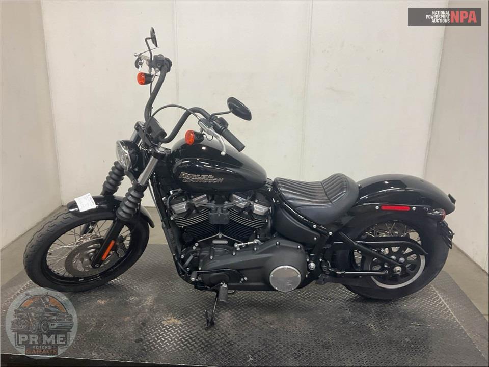 2019 Harley-Davidson FXBB STREET BOB — фото 3