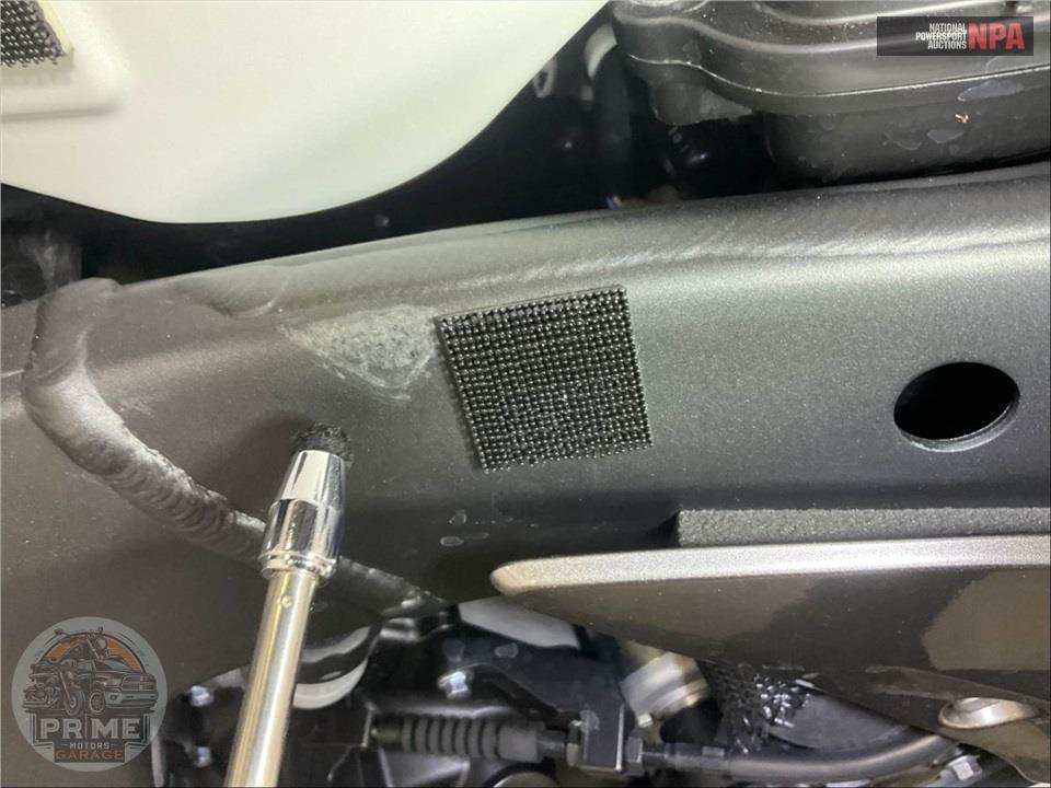 2025 Kawasaki ZX636KSFAL NINJA ZX-6R — фото 17