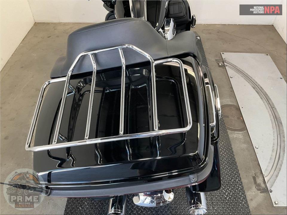 2019 Harley-Davidson FLTRU ROAD GLIDE ULTRA — фото 20