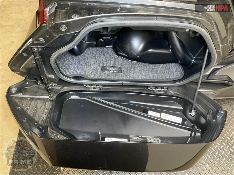 2022 Honda GL1800D GOLDWING TOUR DCT — фото 18
