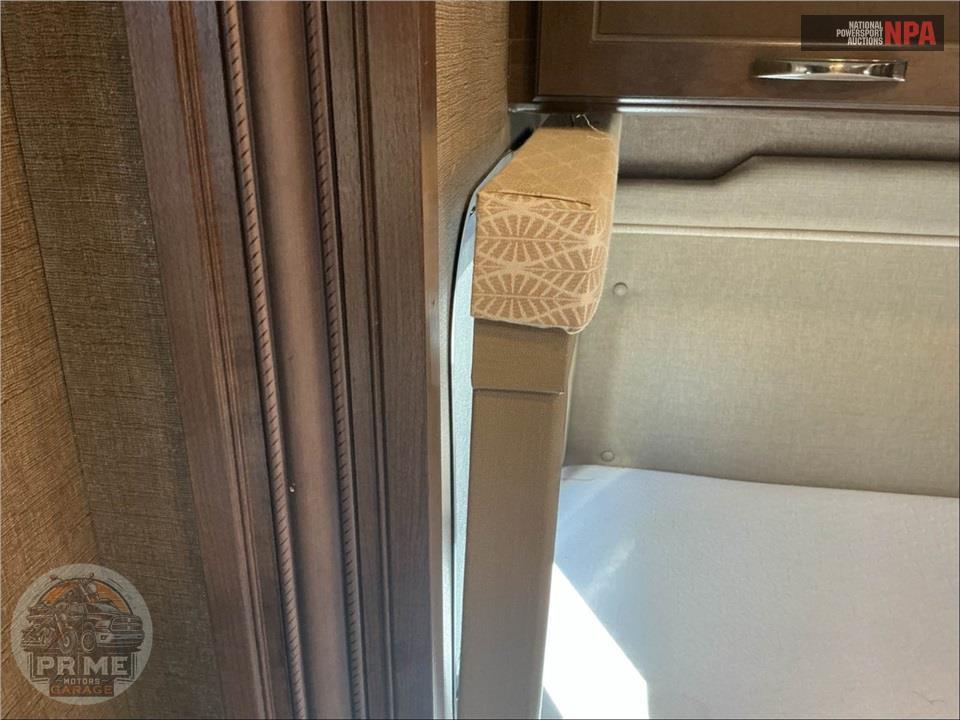 2019 Thor Motor Coach M-22FE E350-V10 - FREEDOM ELITE SERIES — фото 33