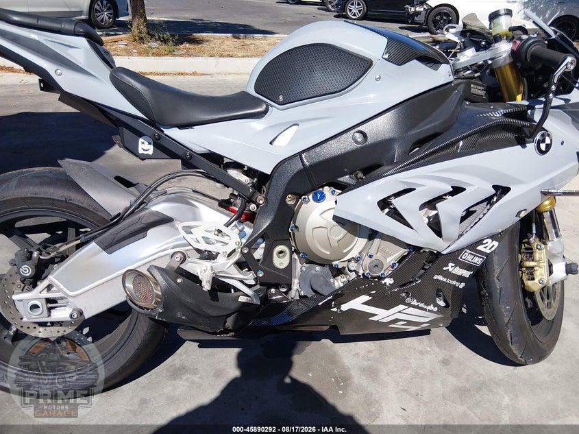 2016 BMW S 1000 RR — фото 8